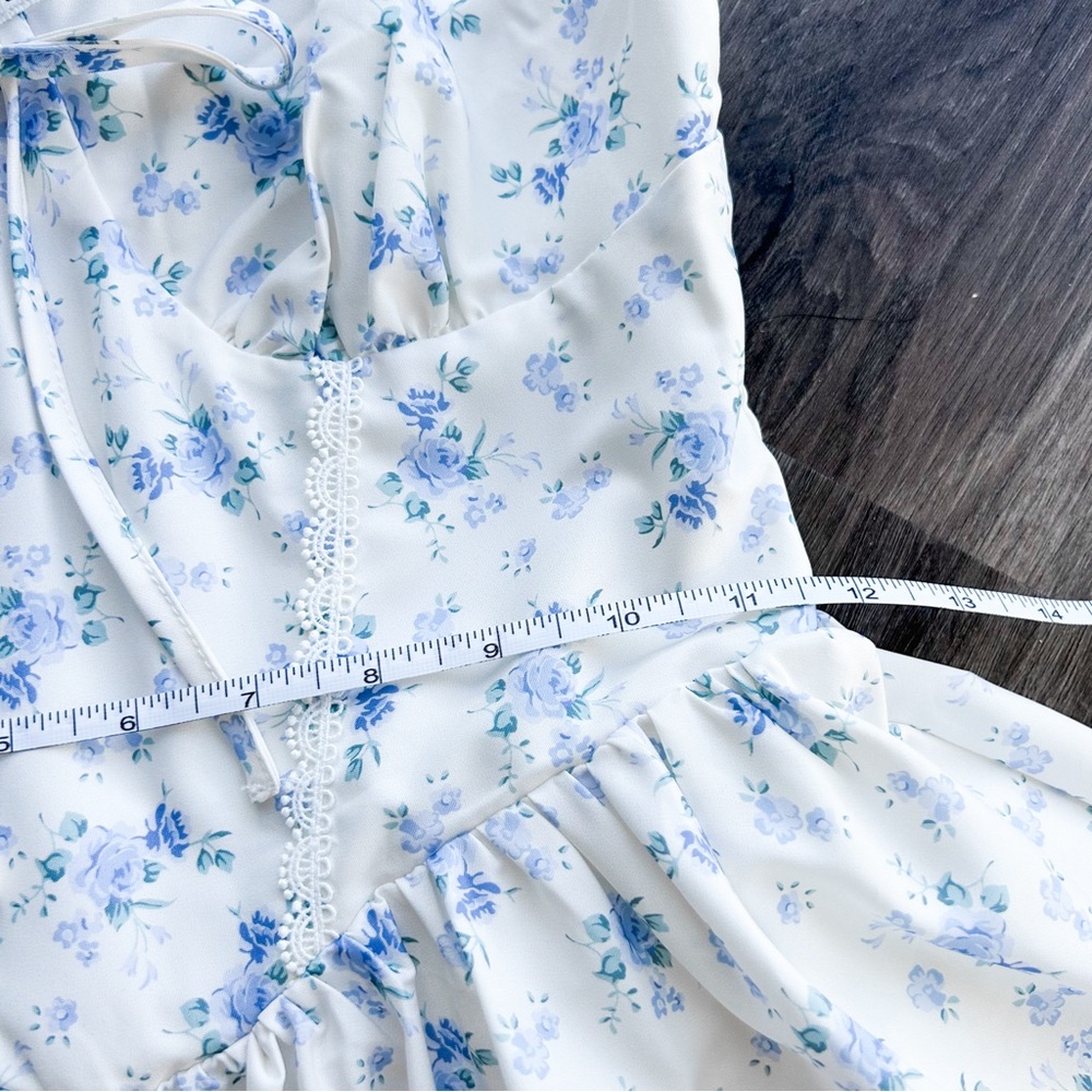 Blue and white floral midi dress - Picture 9 of 15